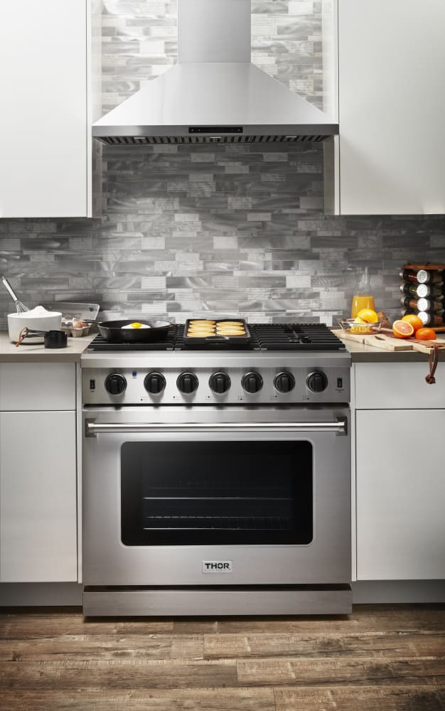 THOR Kitchen Convection Gas Range 6 Burners 91.4cm 169.9L LRG3601U